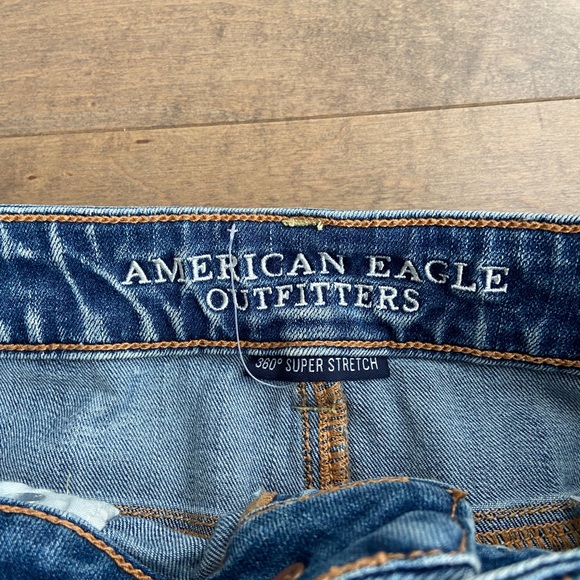 American Eagle Outfittiers Jean Shorts - Picture 3 of 7